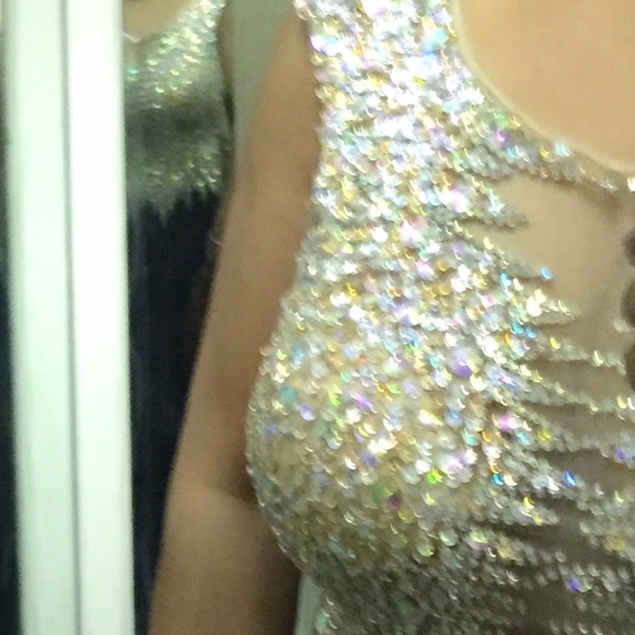 ‼️Close Out‼️ Black/Nude, With bead art like ice crystals - Picture 8 of 8